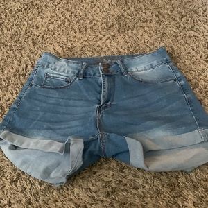 Cali 1850 Jean shorts
